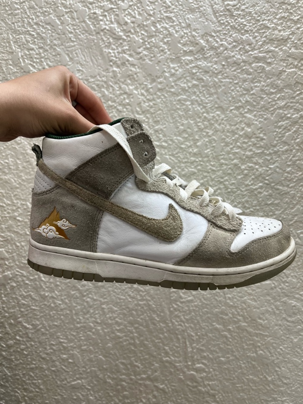 Nike Dunk High “Clouds” Custom – Size 6Y